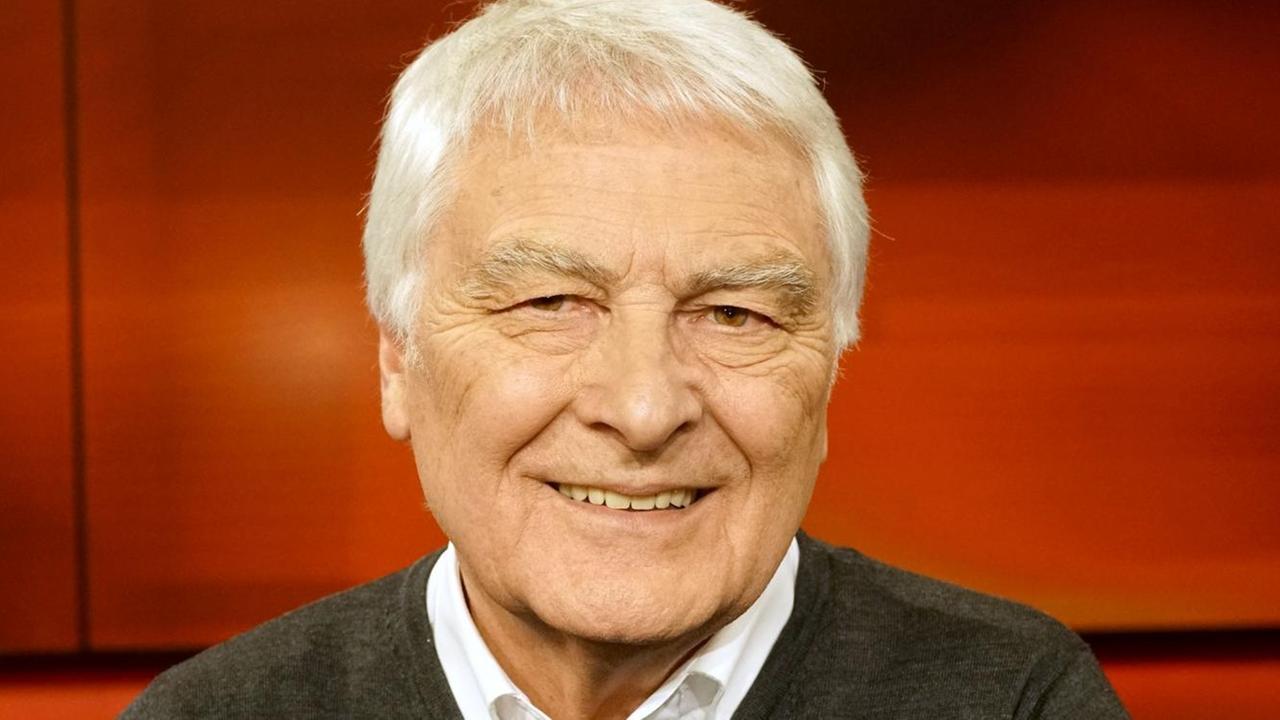 Der Bremer Gesundheitsforscher Gerd Glaeske, aufgenommen im März 2018 in der Talkshow 'hart aber fair' in Berlin Der Bremer Gesundheitsforscher Gerd Glaeske, aufgenommen im März 2018 in der Talkshow 'hart aber fair' in Berlin