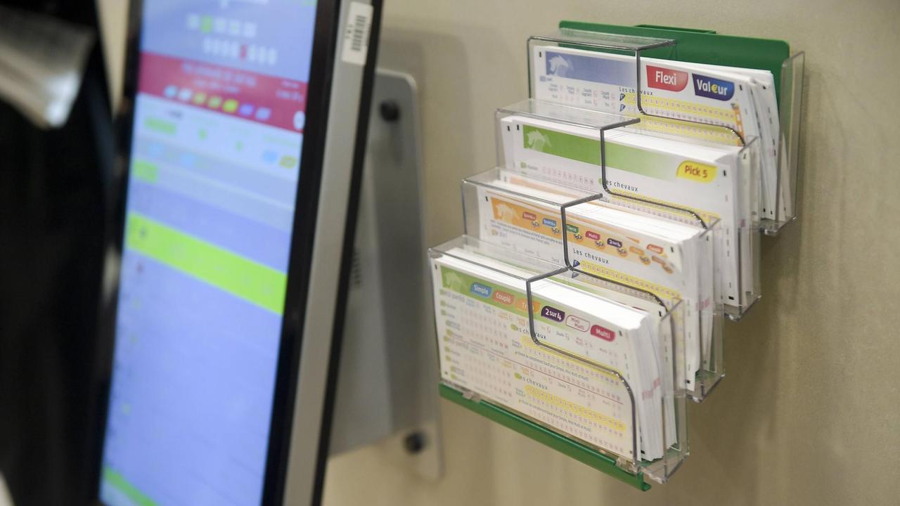 Tippscheine in einem Büro für Sportwetten. Tippscheine in einem Büro für Sportwetten.