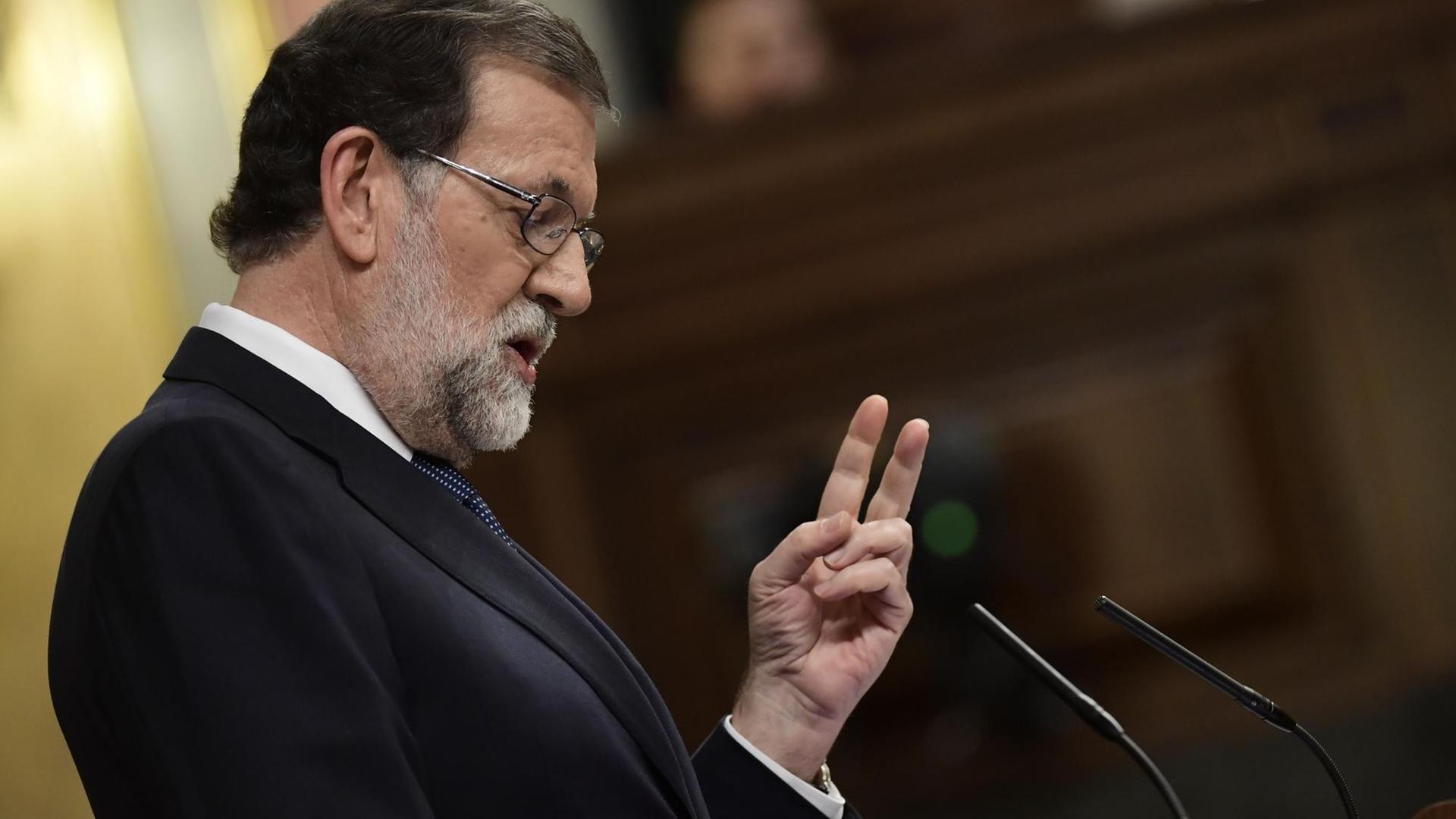 Spaniens Ministerpräsident Rajoy spricht vor dem Parlament in Madrid Spaniens Ministerpräsident Rajoy spricht vor dem Parlament in Madrid