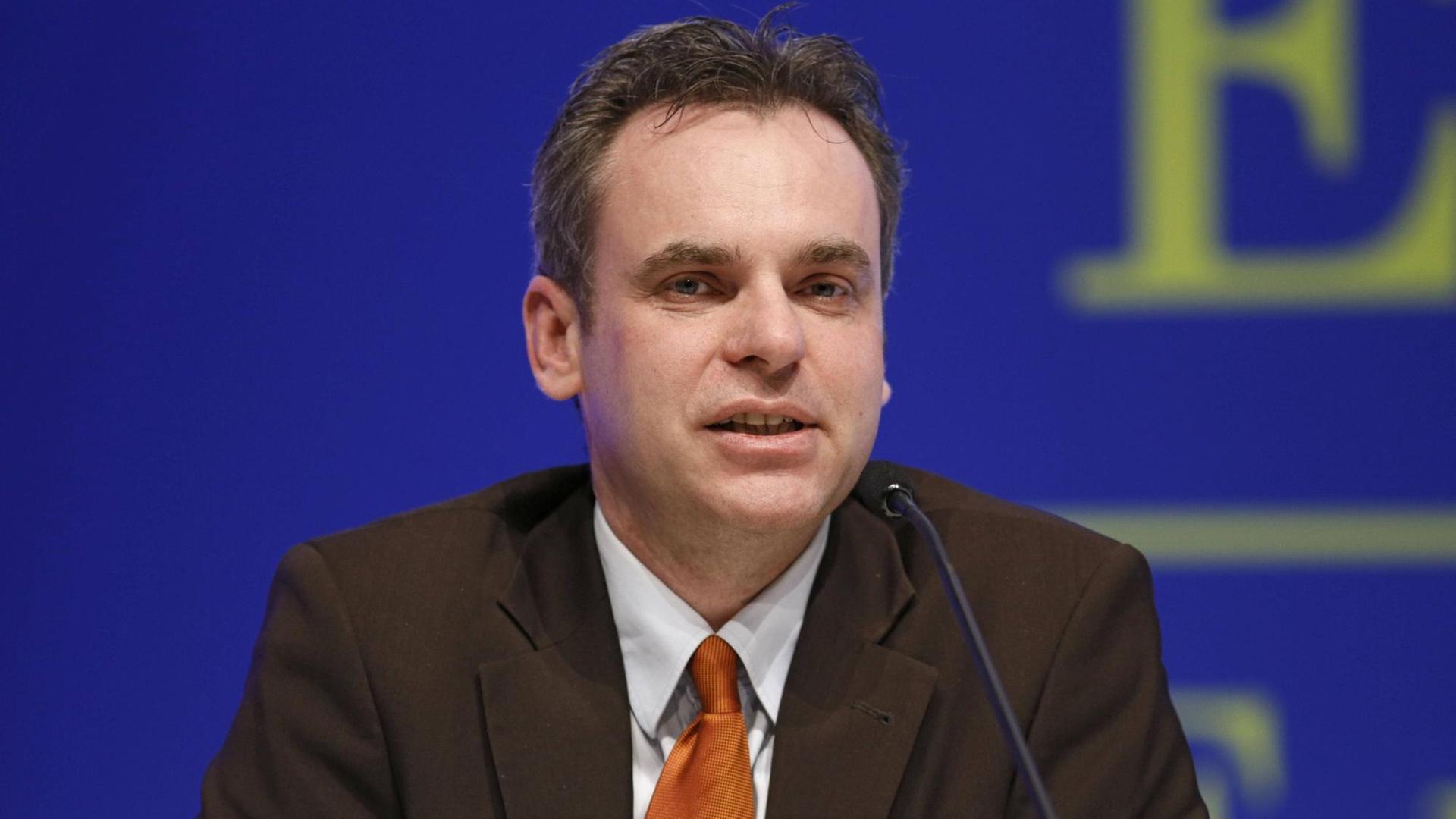 Der Vorsitzende des Deutschen Journalisten-Verbands (DJV), Frank Überall. Der Vorsitzende des Deutschen Journalisten-Verbands (DJV), Frank Überall.