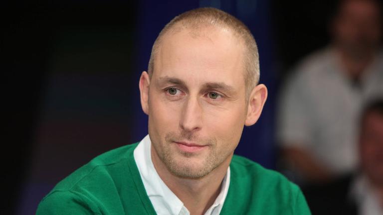 Marcus Urban (ehemaliger Fussballprofi) in der ZDF-Talkshow maybrit illner am 09.01.2014 in Berlin Thema der Sendung: Hitzlsperger bricht ein Tabu - Wie tolerant ist der Fussball? Marcus Urban former Professional football in the ZDF Talk show Maybrit Illner at 09 01 2014 in Berlin Theme the Consignment Hitzlsperger breaks a taboo Like tolerant is the Football Marcus Urban (ehemaliger Fussballprofi) in der ZDF-Talkshow maybrit illner am 09.01.2014 in Berlin Thema der Sendung: Hitzlsperger bricht ein Tabu - Wie tolerant ist der Fussball? Marcus Urban former Professional football in the ZDF Talk show Maybrit Illner at 09 01 2014 in Berlin Theme the Consignment Hitzlsperger breaks a taboo Like tolerant is the Football