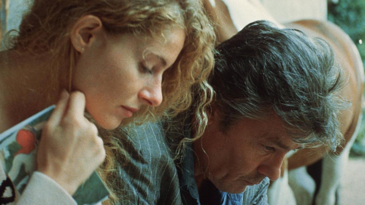 Domiziana Giordano und Alain Delon in dem Film "Nouvelle Vague". Domiziana Giordano und Alain Delon in dem Film "Nouvelle Vague".