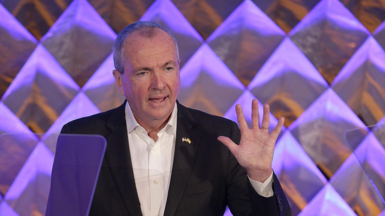 Phil Murphy, der Gouverneur des US-Bundesstaates New Jersey, hält am 1. Oktober 2018 eine Rede in Nutley, New Jersey. Phil Murphy, der Gouverneur des US-Bundesstaates New Jersey, hält am 1. Oktober 2018 eine Rede in Nutley, New Jersey.