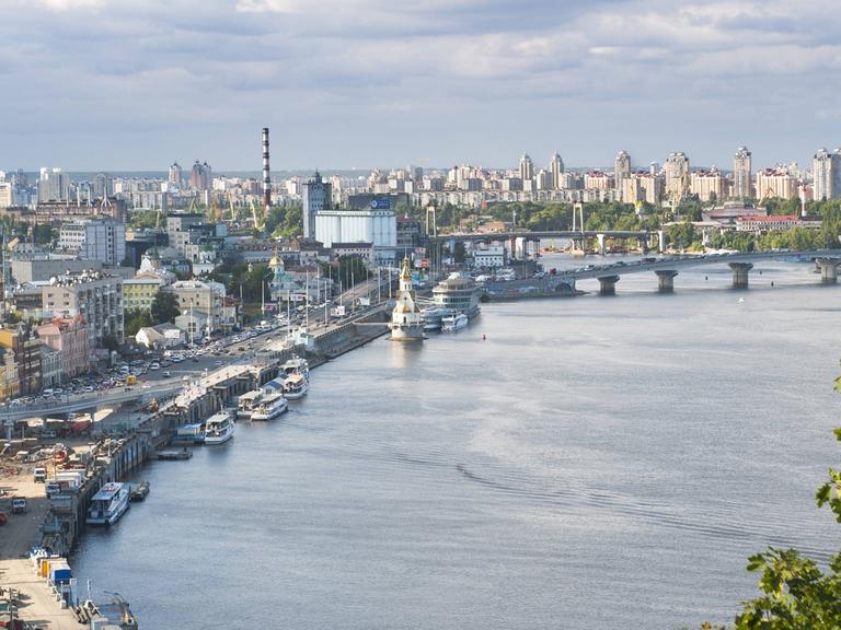 Kiew am Fluss Djnepr.