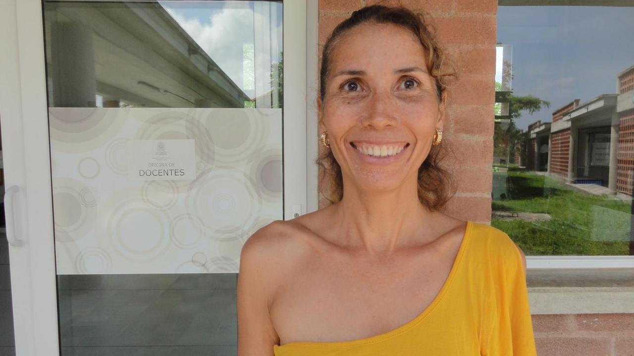 Die Biologin Mónica Zambrano, Dozentin an der Universidad de Antioquia Die Biologin Mónica Zambrano, Dozentin an der Universidad de Antioquia