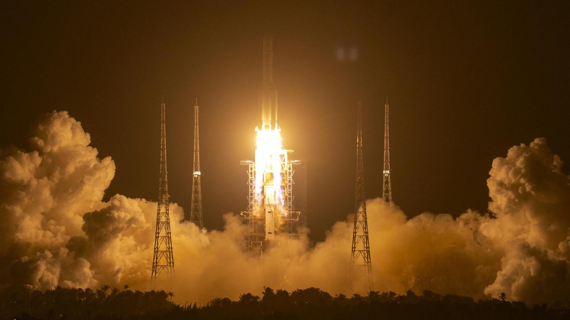 Die chinesische Rakete ist gestartet. Die chinesische Rakete ist gestartet.
