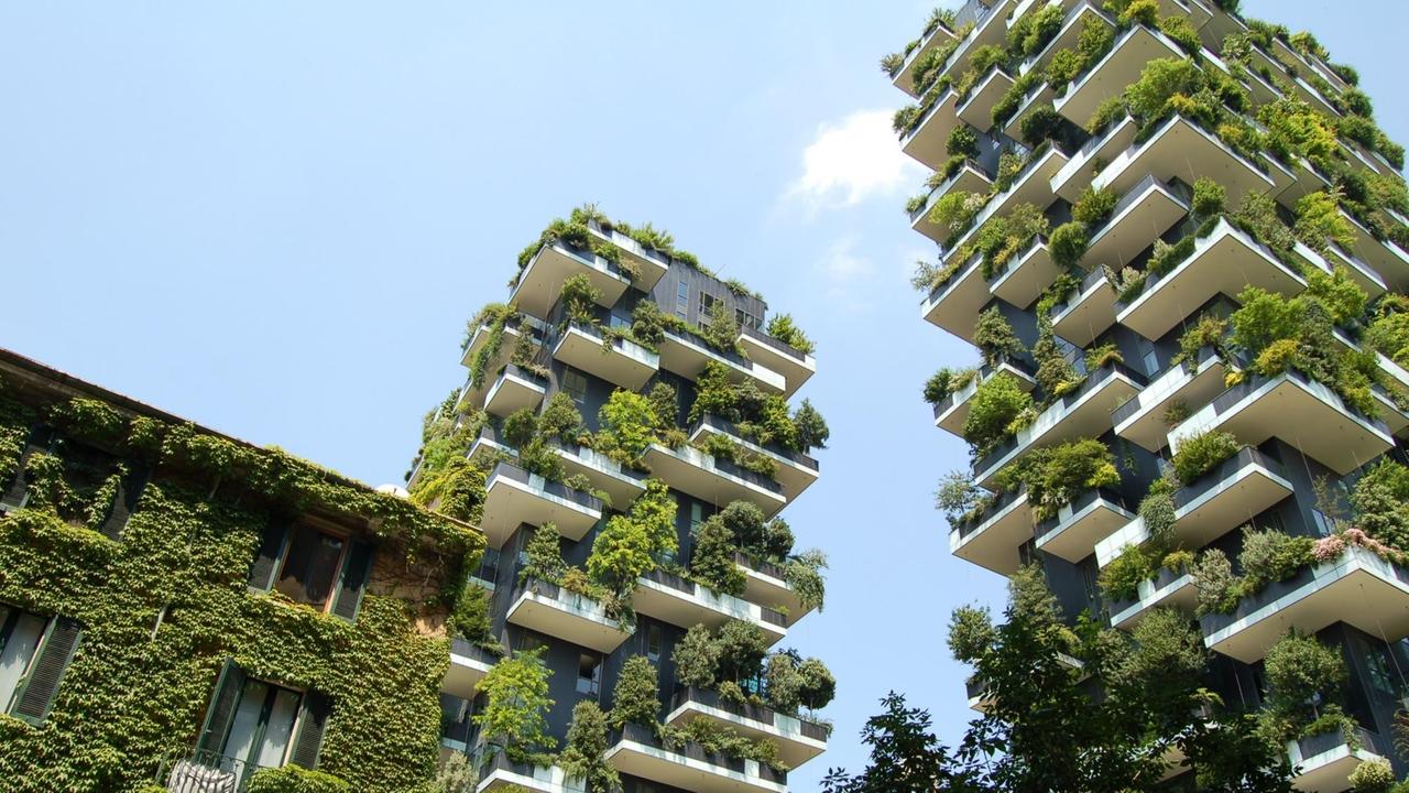 Begrünte Hochhäuser "Bosco verticale" in Mailand, Italien. Begrünte Hochhäuser "Bosco verticale" in Mailand, Italien.