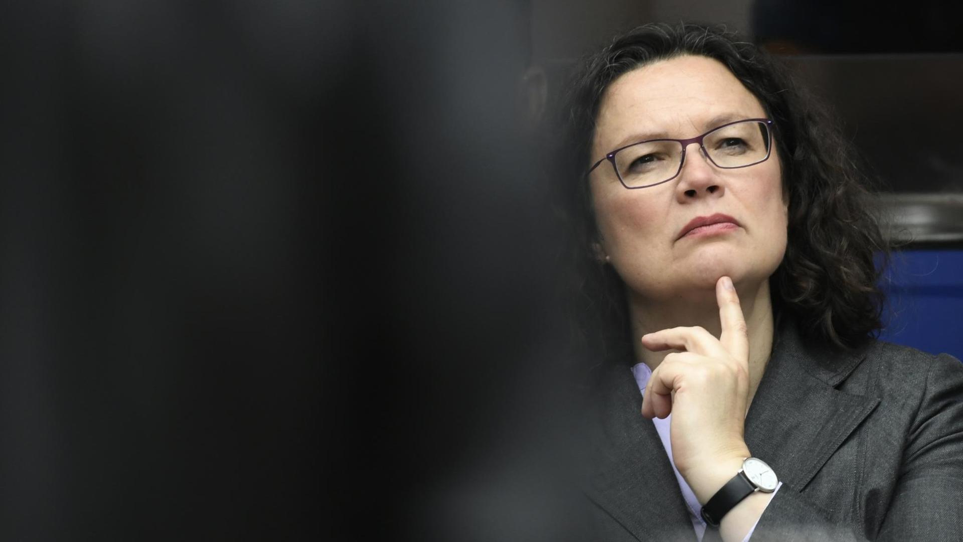 Nahles in nachdenklicher Pose Nahles in nachdenklicher Pose