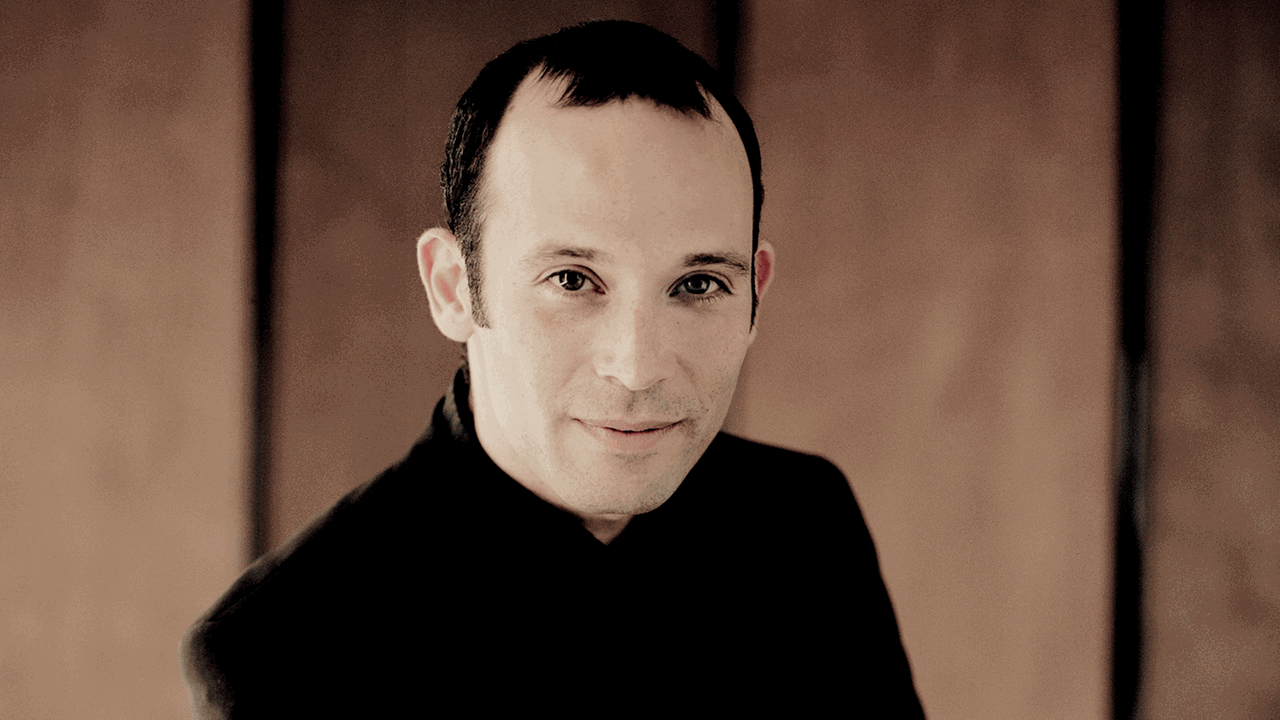 Der Dirigent Ariel Zuckermann Der Dirigent Ariel Zuckermann