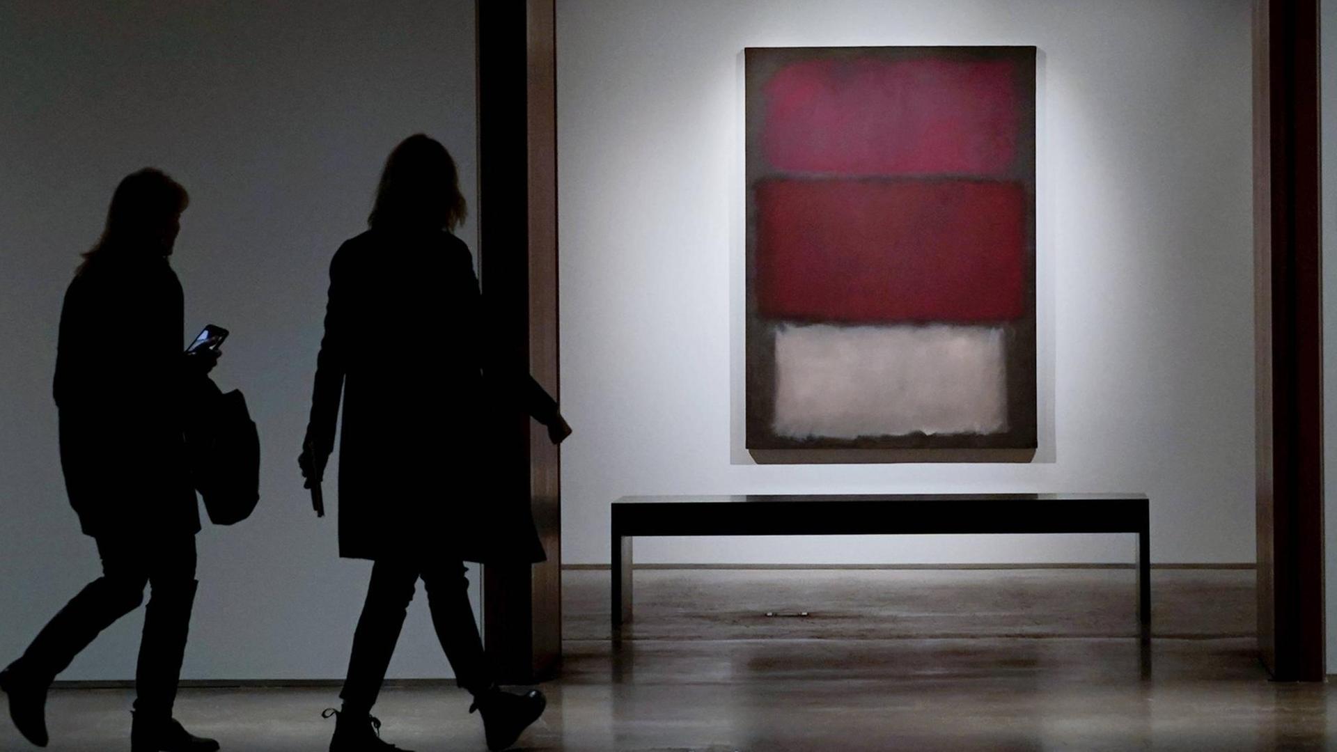 An untitled work by Mark Rothko is on display at the grand opening of Sotheby s newly-expanded & reimagined galleries and Impressionist & Modern Art and Contemporary Art auctions on May 03, 2019 in New York City. PUBLICATIONxINxGERxSUIxAUTxHUNxONLY NYP20190503150 JOHNxANGELILLO An untitled work by Mark Rothko is on display at the grand opening of Sotheby s newly-expanded & reimagined galleries and Impressionist & Modern Art and Contemporary Art auctions on May 03, 2019 in New York City. PUBLICATIONxINxGERxSUIxAUTxHUNxONLY NYP20190503150 JOHNxANGELILLO