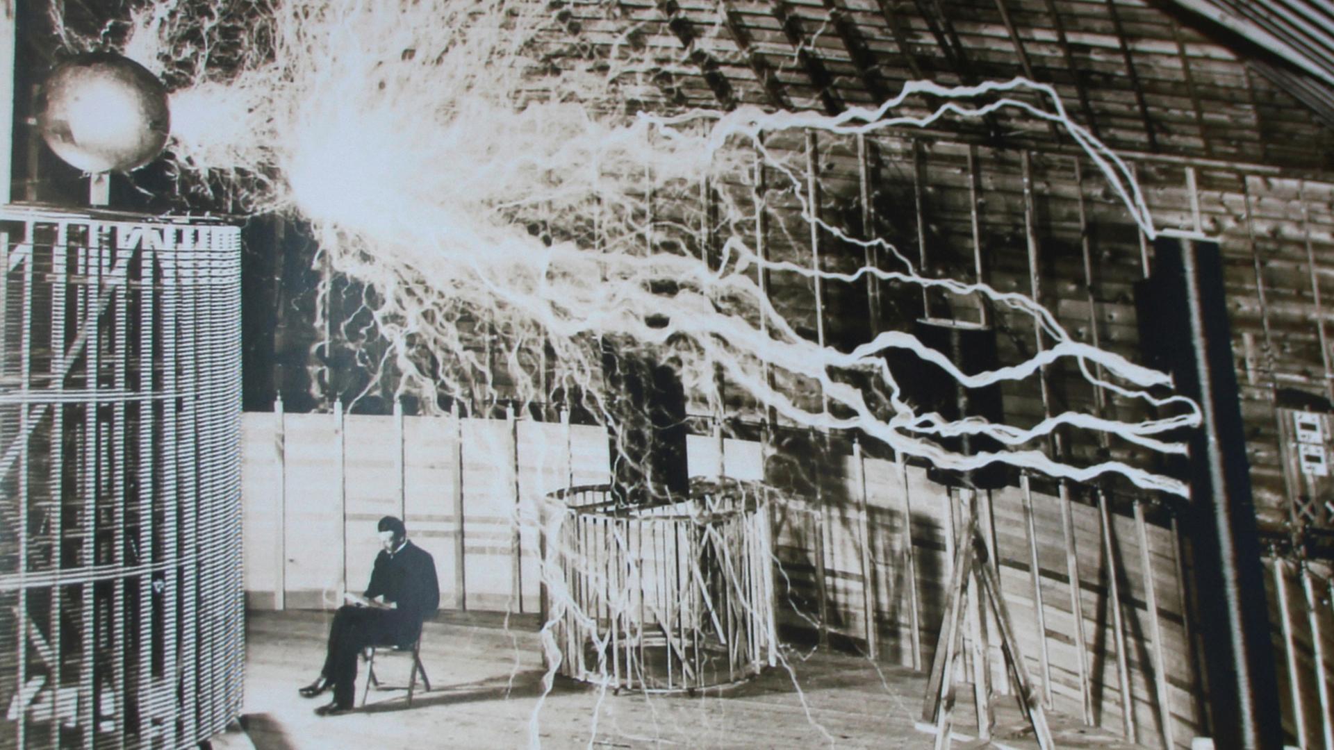 Nikola Tesla im Jahr 1899.
