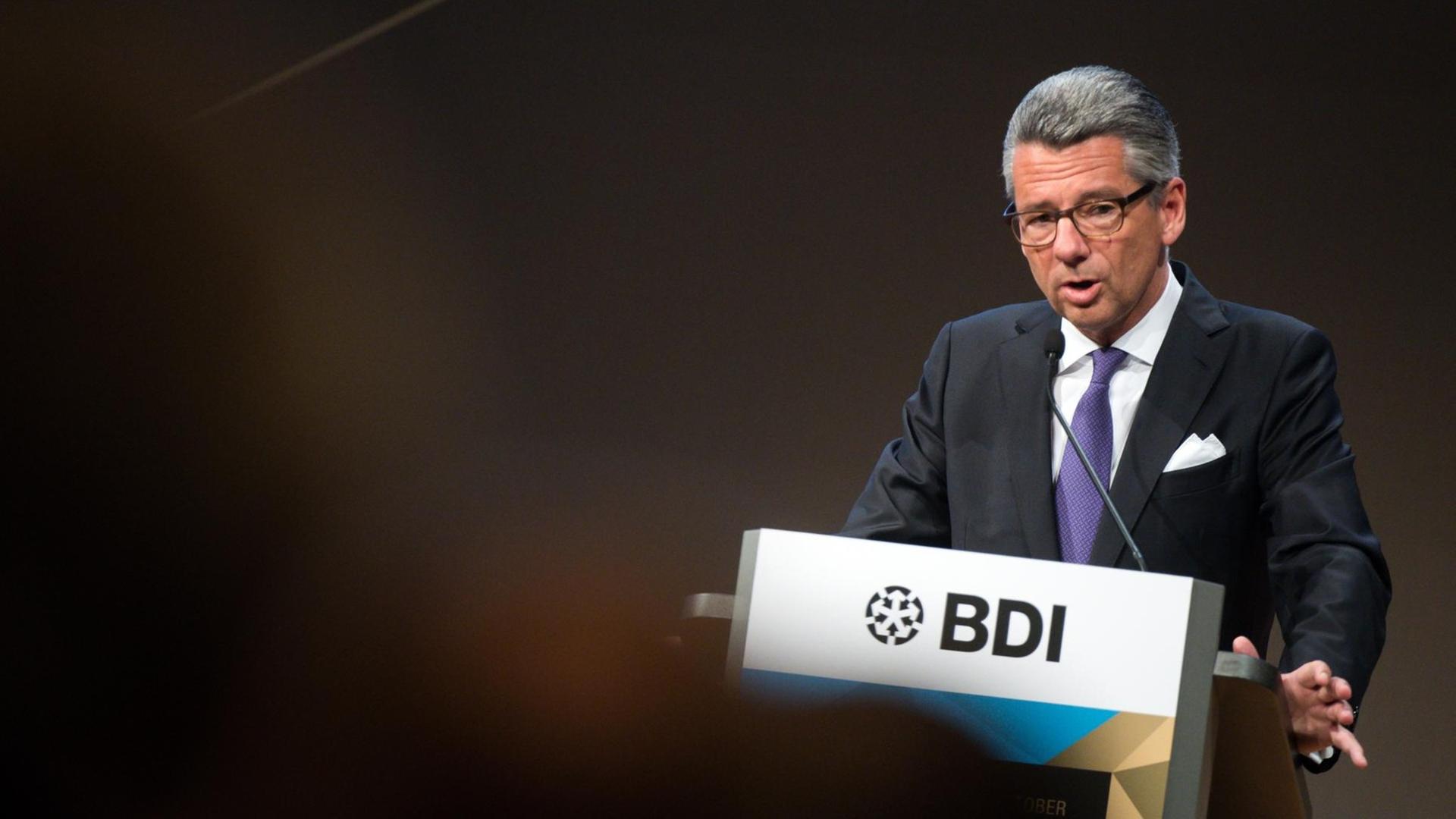 BDI-Präsident Ulrich Grillo spricht am 06.10.2016 in Berlin beim Tag der Deutschen Industrie 2016 des Bundesverbands der Deutschen Industrie (BDI).