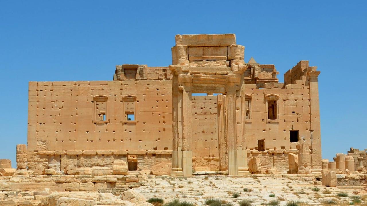 Der von der IS-Miliz zerstörte Baal-Tempel in der syrischen Ruinenstadt Palmyra im Juli 2014. Der von der IS-Miliz zerstörte Baal-Tempel in der syrischen Ruinenstadt Palmyra im Juli 2014.