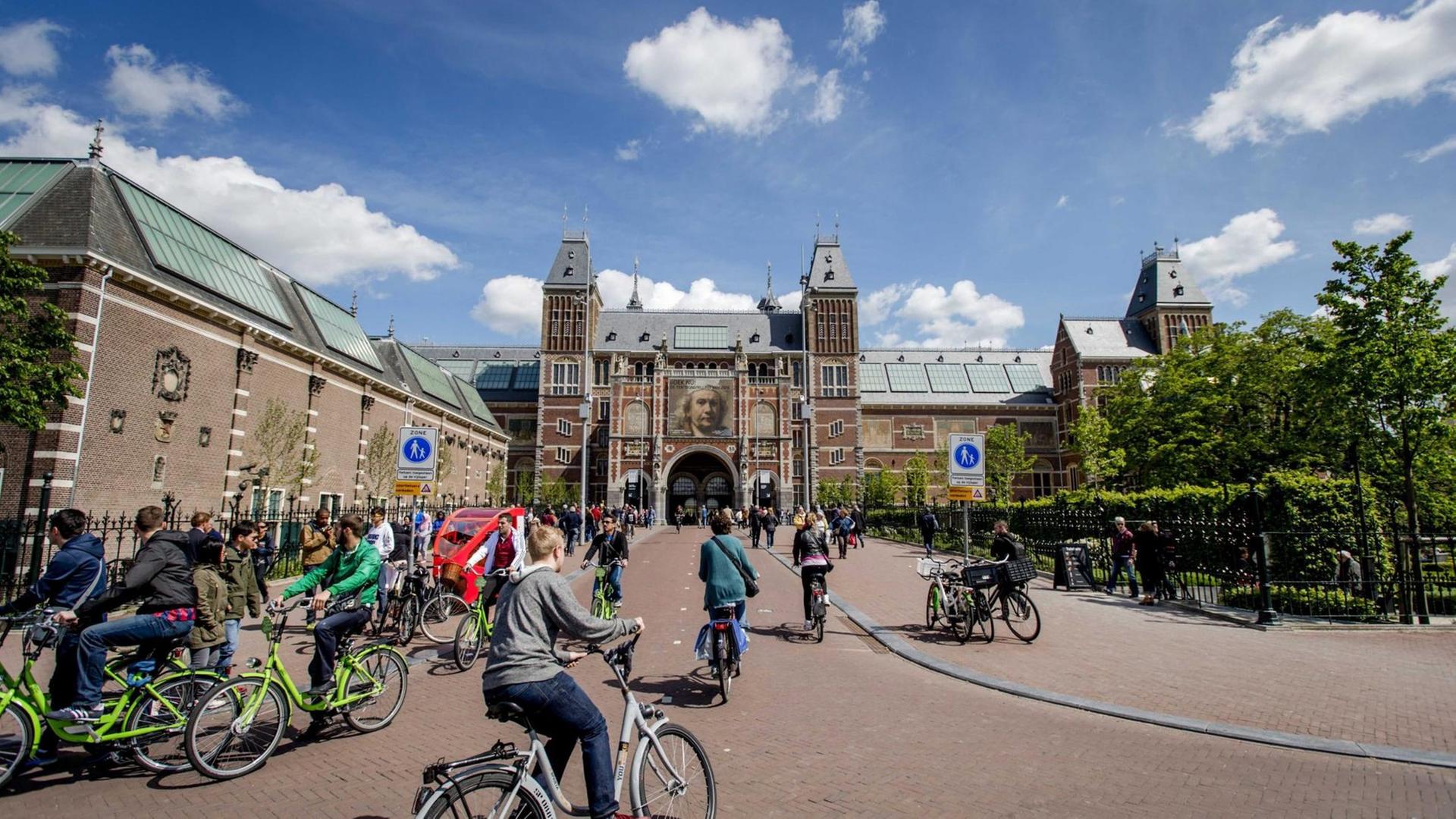 Das Rijksmuseum in Amsterdam Das Rijksmuseum in Amsterdam