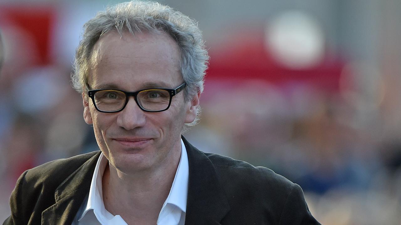 Der Autor Jürgen Goldstein wird am 17.03.2016 auf der Buchmesse in Leipzig für sein Buch "Georg Forster. Zwischen Freiheit und Naturgewalt" in der Kategorie Sachbuch mit dem Preis der Leipziger Buchmesse 2016 ausgezeichnet. Der Autor Jürgen Goldstein wird am 17.03.2016 auf der Buchmesse in Leipzig für sein Buch "Georg Forster. Zwischen Freiheit und Naturgewalt" in der Kategorie Sachbuch mit dem Preis der Leipziger Buchmesse 2016 ausgezeichnet.