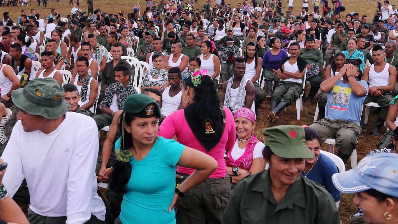 Guerilla-Kämpfer der FARC Guerilla-Kämpfer der FARC