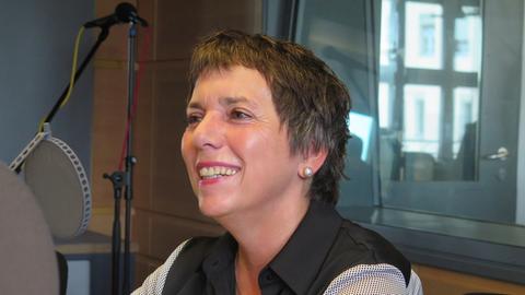 Die Theologin Margot Käßmann zu Gast im Studio von Deutschlandradio Kultur.