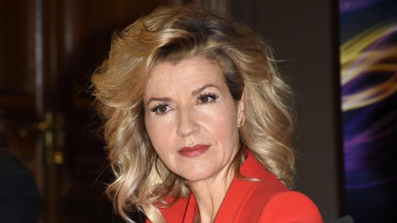 Anne-Sophie Mutter bei der Pressekonferenz zum Konzert ihrer Across the Stars -Tour auf dem Königsplatz im Bayerischen Hof. Anne-Sophie Mutter bei der Pressekonferenz zum Konzert ihrer Across the Stars -Tour auf dem Königsplatz im Bayerischen Hof.