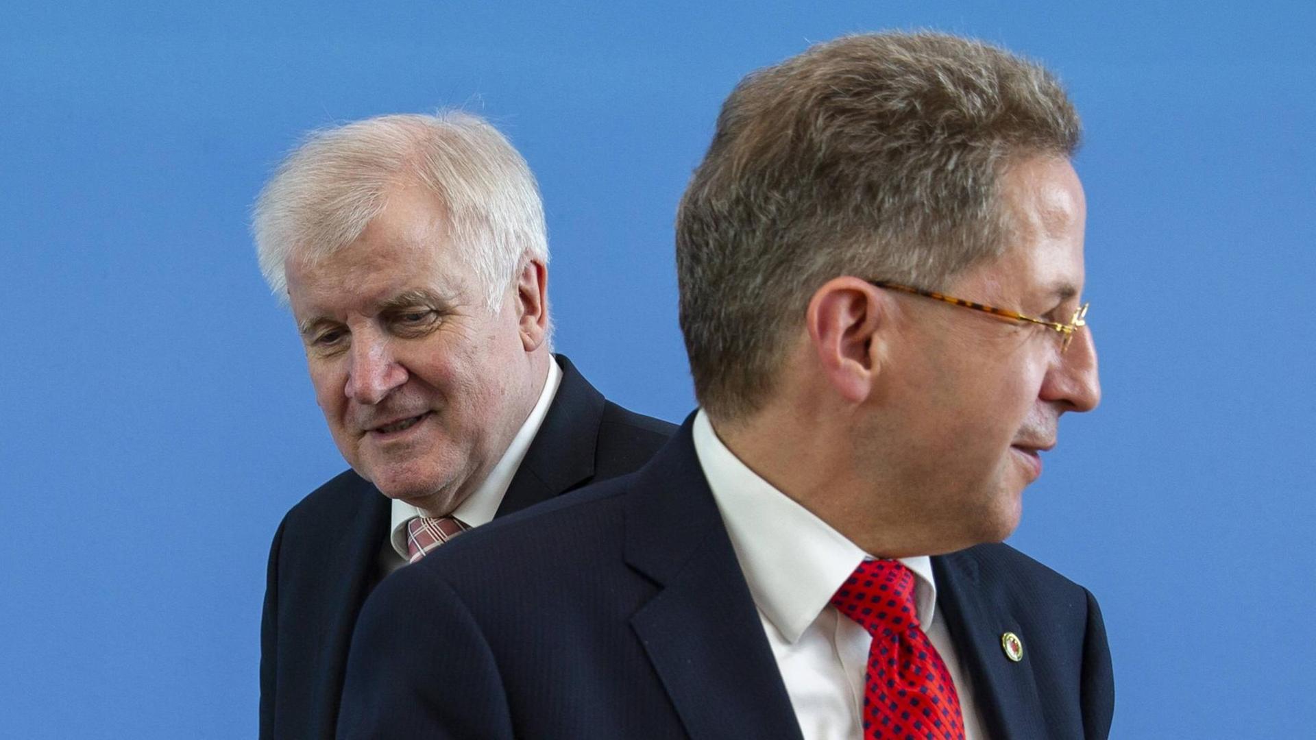 Bundesinnenminister Horst Seehofer und sein künftiger Staatssekretär Hans-Georg Maaßen Bundesinnenminister Horst Seehofer und sein künftiger Staatssekretär Hans-Georg Maaßen