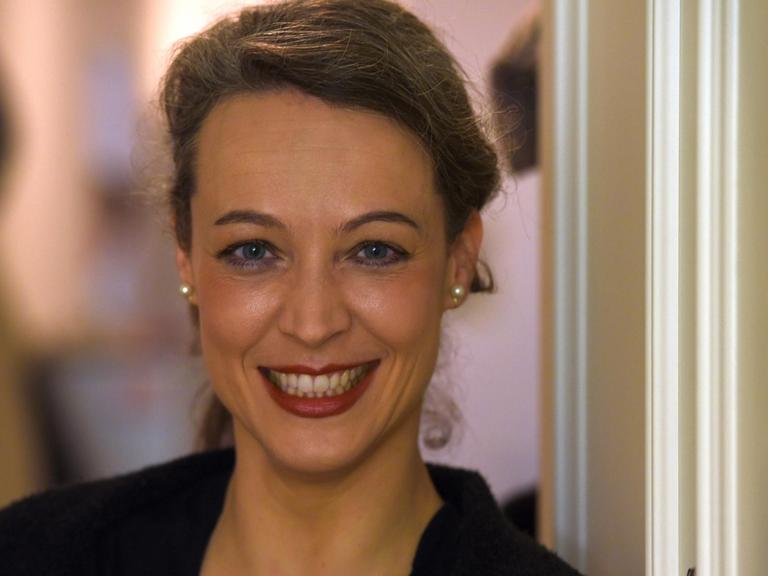 Porträt von Verena Brunschweiger.