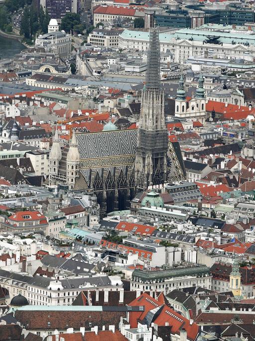 Blick auf die Wiener Innenstadt mit dem Stephansdom