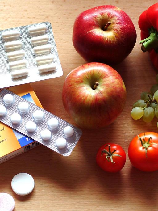 Nahrungsergänzungsmittel neben Obst und Gemüse