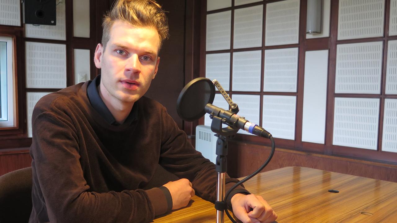 Der Schlagzeuger Christian Lillinger im Studio von Deutschlandradio Kultur Der Schlagzeuger Christian Lillinger im Studio von Deutschlandradio Kultur