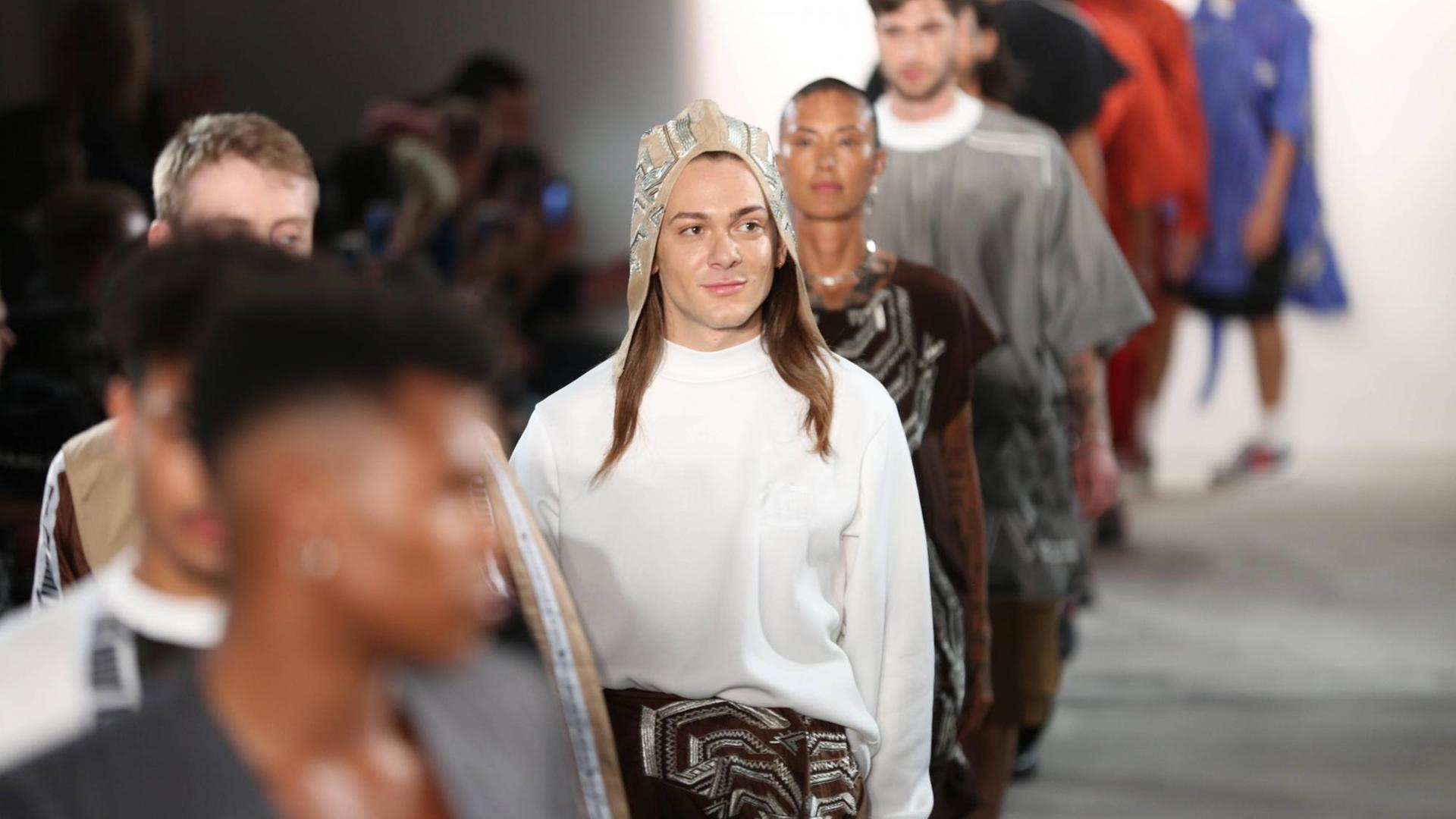 SADAK auf der Mercedes-Benz Fashion Week Berlin 2017 SADAK auf der Mercedes-Benz Fashion Week Berlin 2017