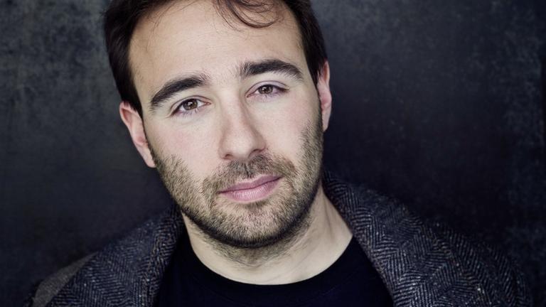 Der Politikwissenschaftler Yascha Mounk befürchtet, dass Populisten unser demokratisches System langfristig untergraben werden. Der Politikwissenschaftler Yascha Mounk befürchtet, dass Populisten unser demokratisches System langfristig untergraben werden.