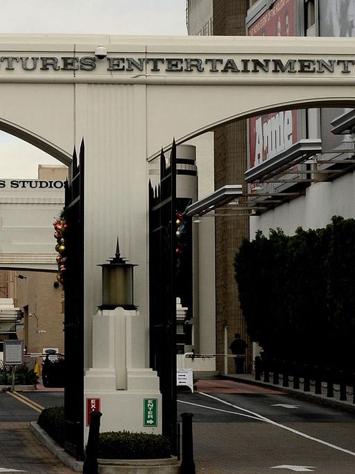Der Eingang des Sitzes von Sony Pictures in Kalifornien.