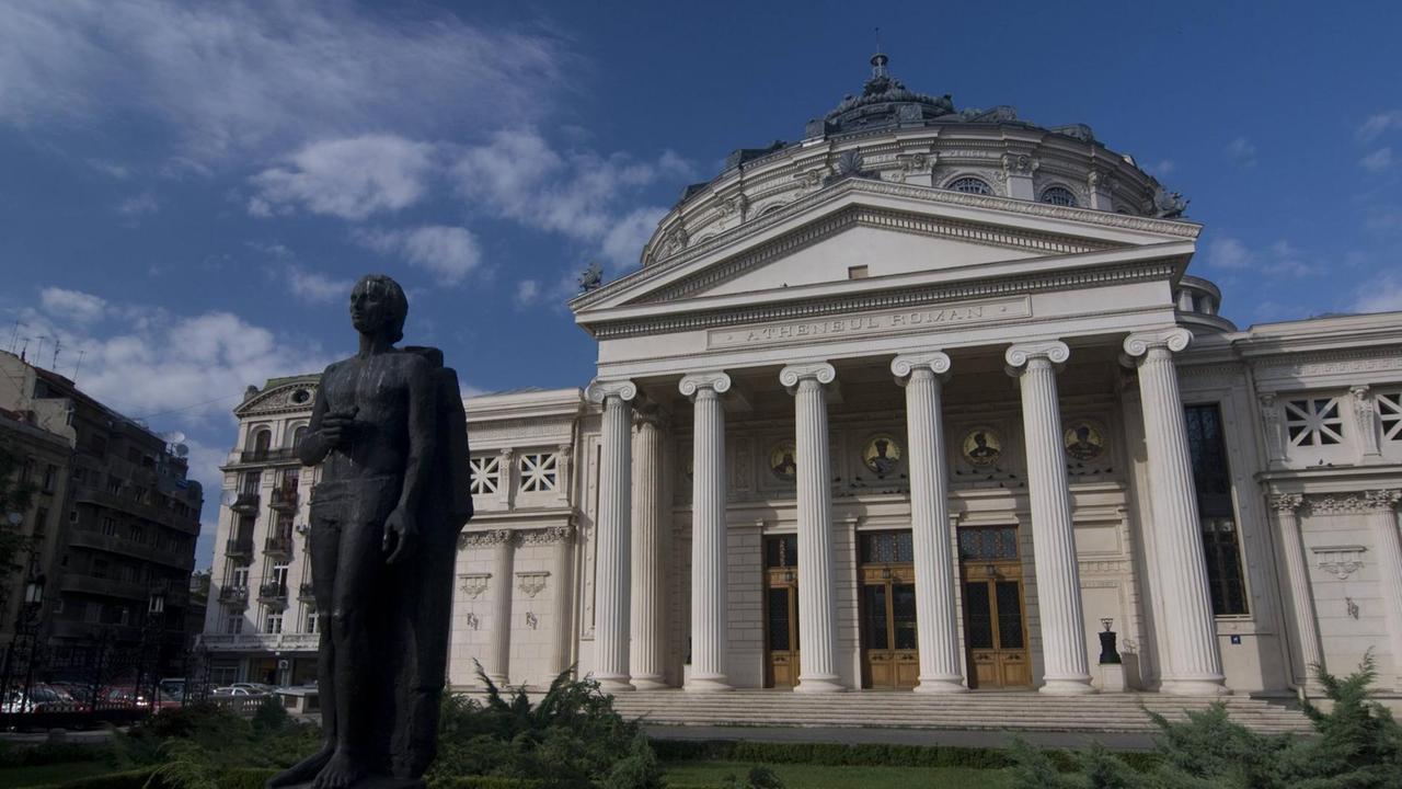 Ein Palast für die Kunst: Das Rumänische Athenäum beherbergt heute das nach Enescu benannte Philharmonische Orchester von Bukarest Ein Palast für die Kunst: Das Rumänische Athenäum beherbergt heute das nach Enescu benannte Philharmonische Orchester von Bukarest