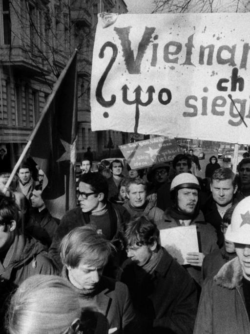 Demonstration gegen den Vietnamkrieg