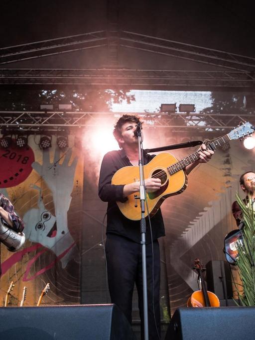 Faber mit seiner Band beim Rudolstadt-Festival 2018