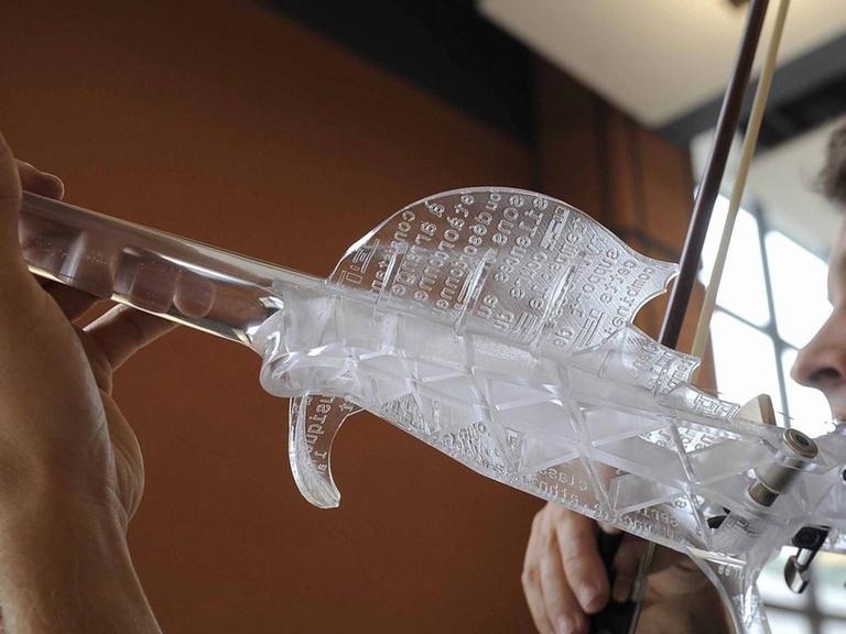 Die vom Software-Ingenieur Laurent Bernadac entwickelte Geige aus dem 3D-Drucker.