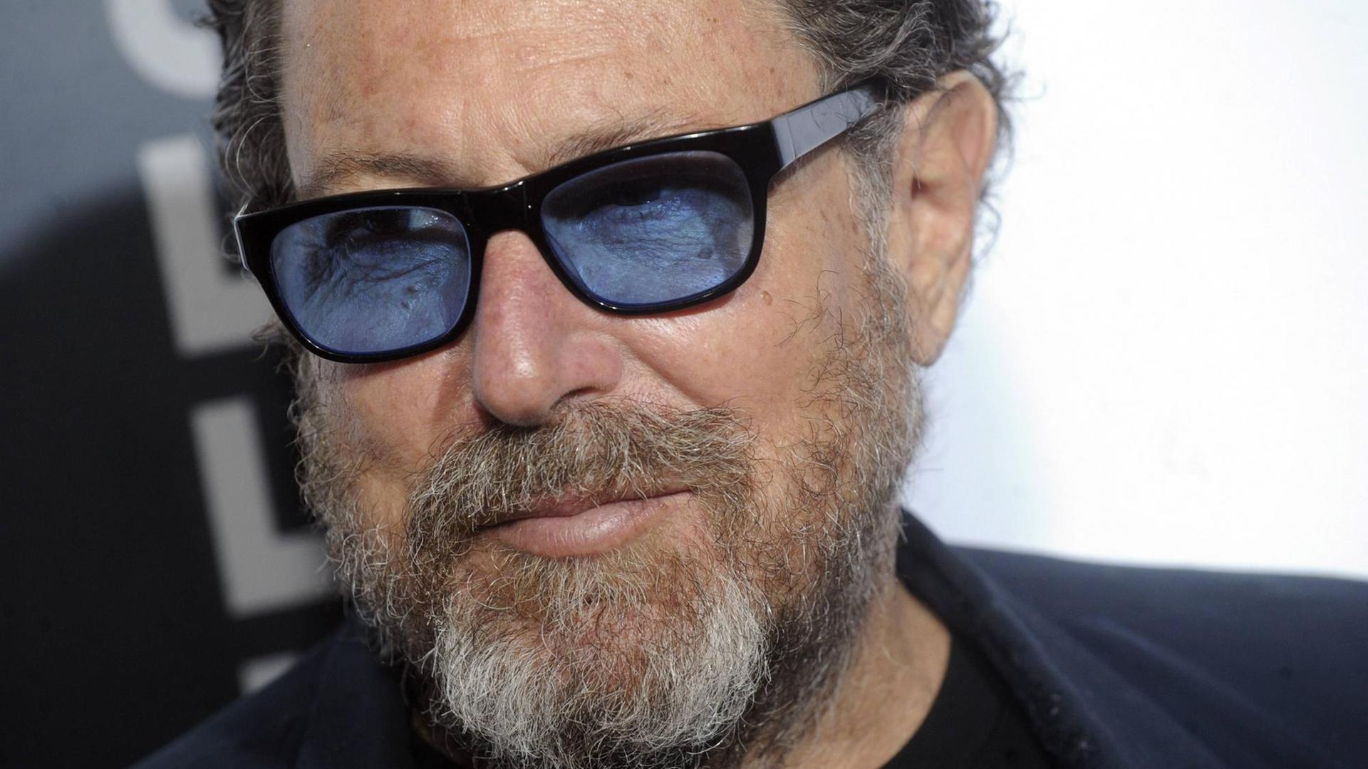 Der US-amerikanische Maler und Filmregisseur Julian Schnabel. Der US-amerikanische Maler und Filmregisseur Julian Schnabel.