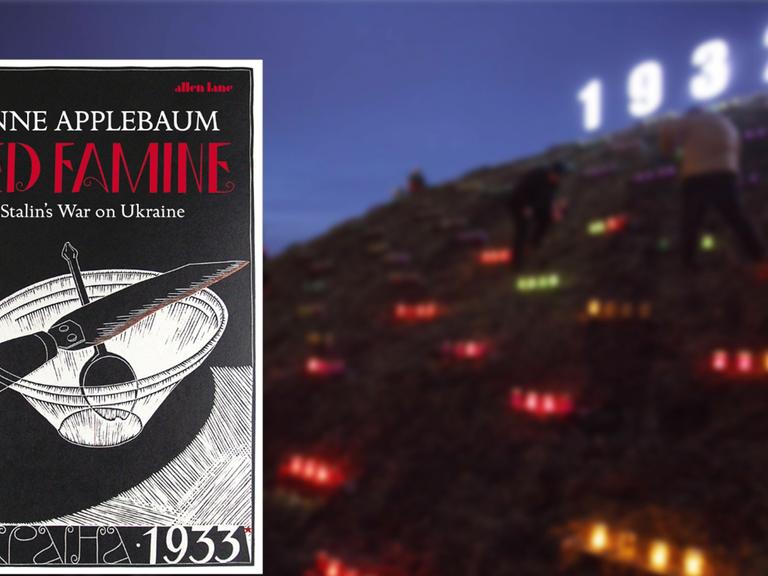 Im Vordergrund das Cover von Anne Applebaums "Red Famine", im Hintergrund leuchtende Kerzen während einer Gedenkzeremonie an die Opfer der Hungersnot in Kiew.