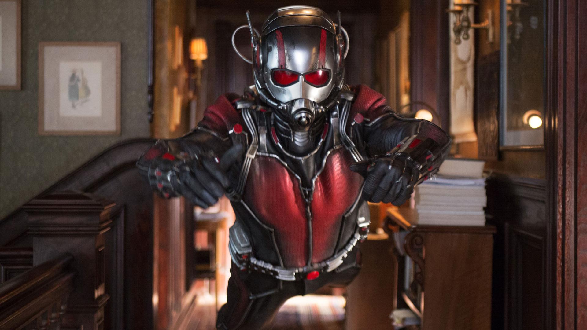 Paul Rudd als Ant-Man Scott Lang in einer Szene des Films "Ant-Man" - NUR IM ZUSAMMENHANG MIT DER BERICHTERSTATTUNG ÜBER DEN FILM UND NUR BEI URHEBERNENNUNG - UND NUR BIS 18.11.2015 Paul Rudd als Ant-Man Scott Lang in einer Szene des Films "Ant-Man" - NUR IM ZUSAMMENHANG MIT DER BERICHTERSTATTUNG ÜBER DEN FILM UND NUR BEI URHEBERNENNUNG - UND NUR BIS 18.11.2015