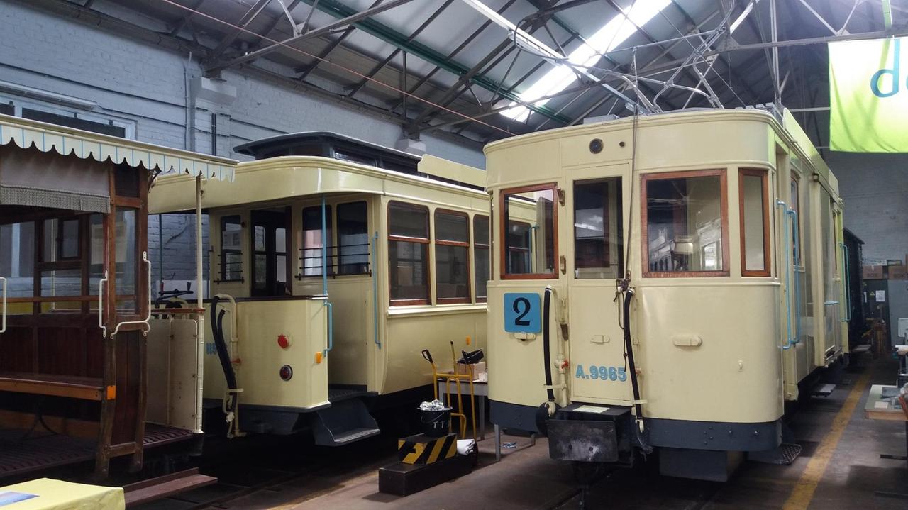 Museum der belgischen Küstenstraßenbahn mit historischen Wagen Museum der belgischen Küstenstraßenbahn mit historischen Wagen