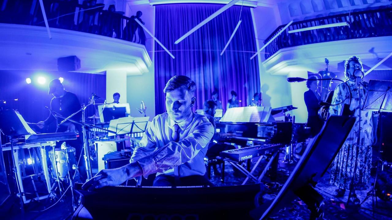 Brandt Brauer Frick während eines Konzerts in Berlin Brandt Brauer Frick während eines Konzerts in Berlin