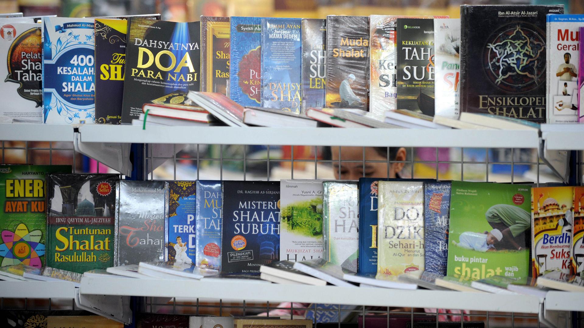 Indonesische Bücher in Jakarta Indonesische Bücher in Jakarta