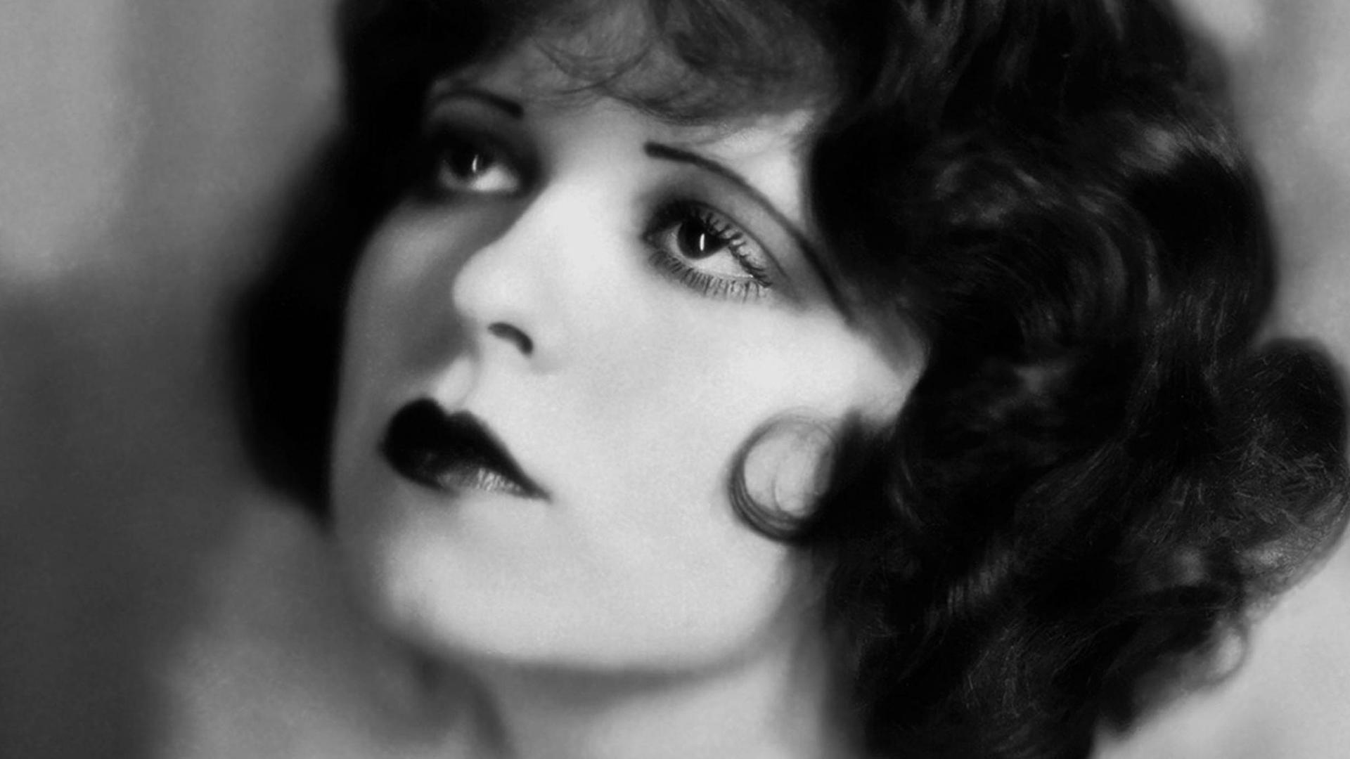 Clara Bow (1905-1965) Clara Bow (1905-1965)