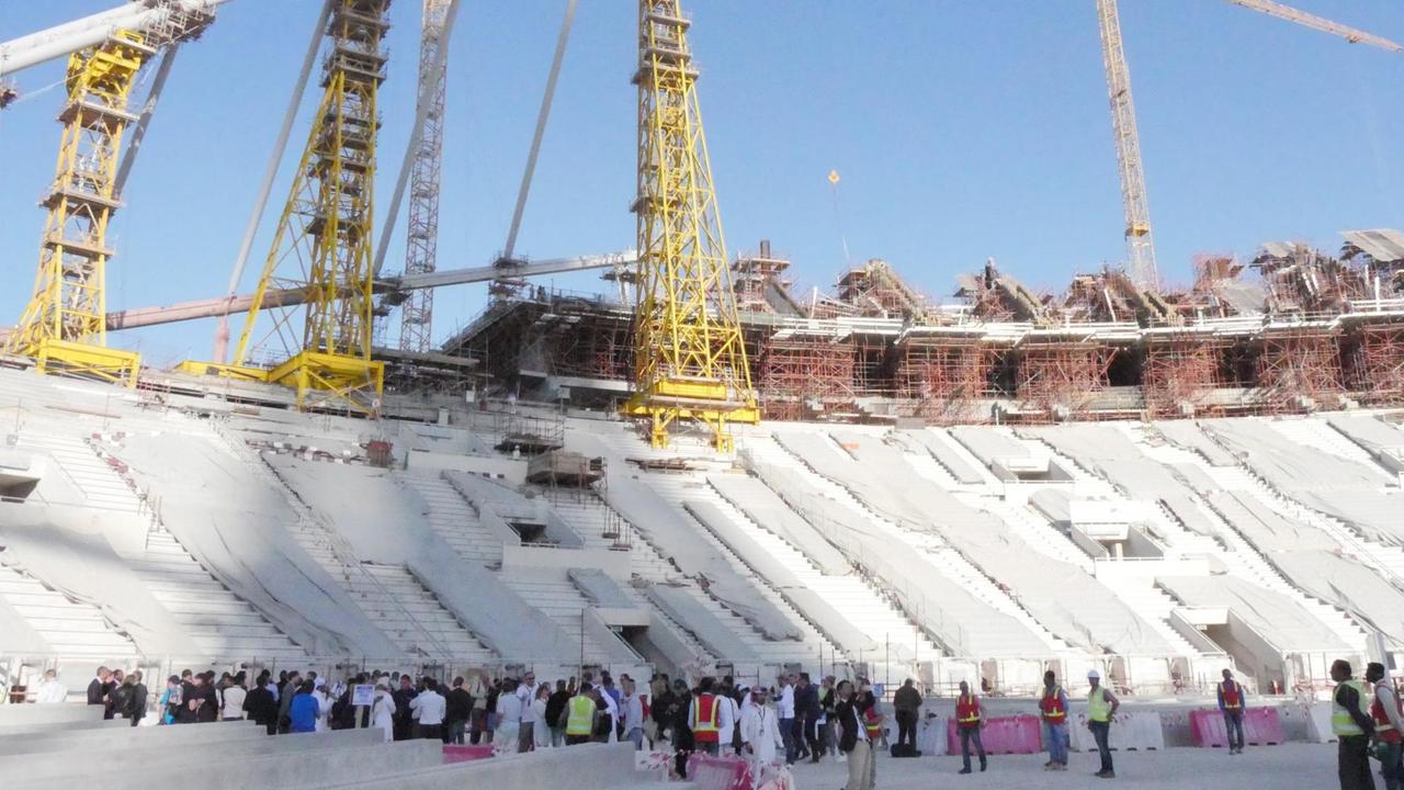 Das Khalifa Stadion in Katar. Das Khalifa Stadion in Katar.