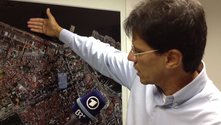 Alberto Gomez Silva ist verantwortlich für die Umgestaltung der alten Hafengegend in Rio de Janeiro. Porto Maravilha soll dank Olympia das neue Aushängeschild der Metropole am Zuckerhut werden. Alberto Gomez Silva ist verantwortlich für die Umgestaltung der alten Hafengegend in Rio de Janeiro. Porto Maravilha soll dank Olympia das neue Aushängeschild der Metropole am Zuckerhut werden.
