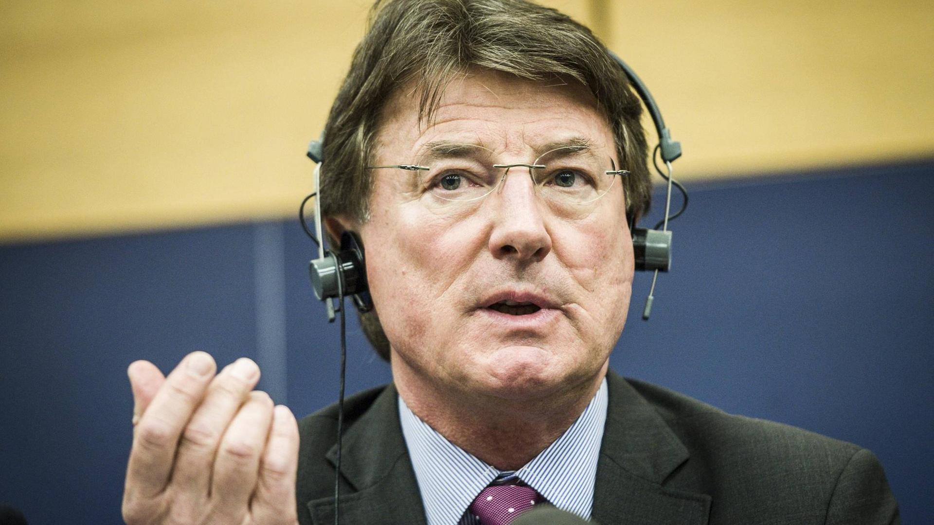 Der österreichische Europaabgeordnete Franz Obermayr von der FPÖ. Der österreichische Europaabgeordnete Franz Obermayr von der FPÖ.