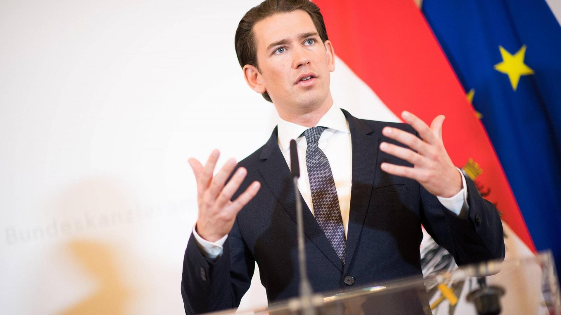 Der österreichische Bundeskanzler Sebastian Kurz (ÖVP) spricht auf einer Pressekonferenz in Wien Der österreichische Bundeskanzler Sebastian Kurz (ÖVP) spricht auf einer Pressekonferenz in Wien