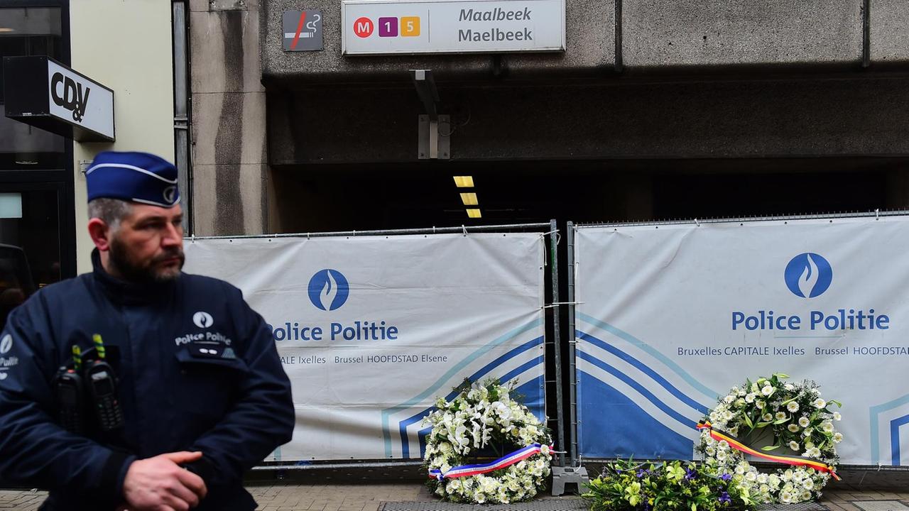 Die U-Bahn-Station Maelbeek einen Tag nach dem Terroranschlag (23.3.2016) Die U-Bahn-Station Maelbeek einen Tag nach dem Terroranschlag (23.3.2016)