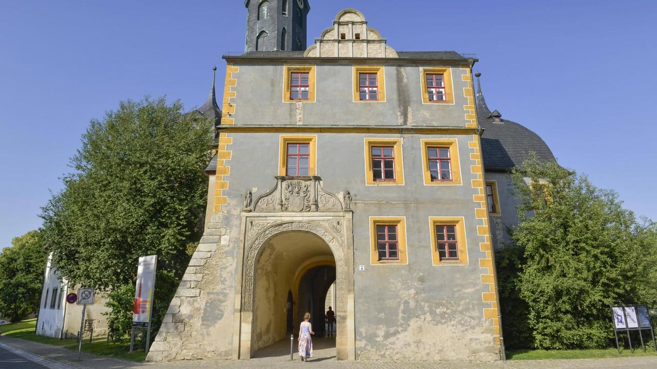 Große Einfahrt im Bastille-Teil des Schlosses Weimar. Große Einfahrt im Bastille-Teil des Schlosses Weimar.