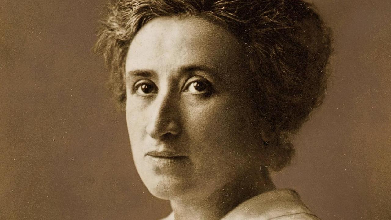 Ein Porträt von Rosa Luxemburg (1871-1919) Ein Porträt von Rosa Luxemburg (1871-1919)