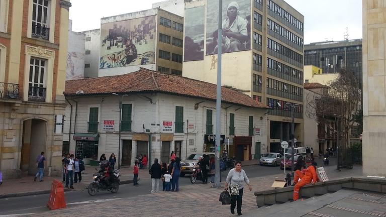 Mutter und sohn in Bogota