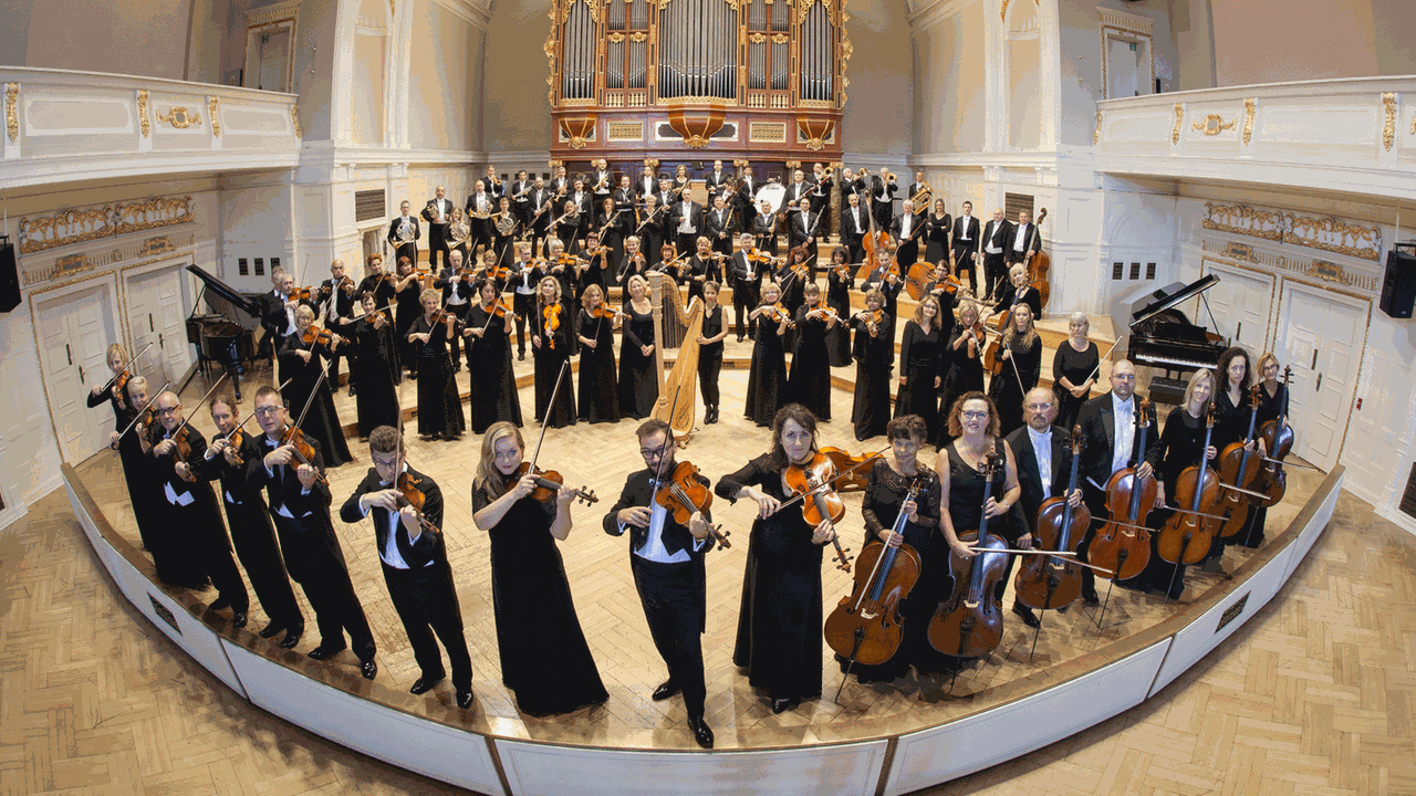 Die Philharmonie Poznań/Filharmonia Poznańska in der Aula der Adam- Mickiewicz-Universität Poznań Die Philharmonie Poznań/Filharmonia Poznańska in der Aula der Adam- Mickiewicz-Universität Poznań